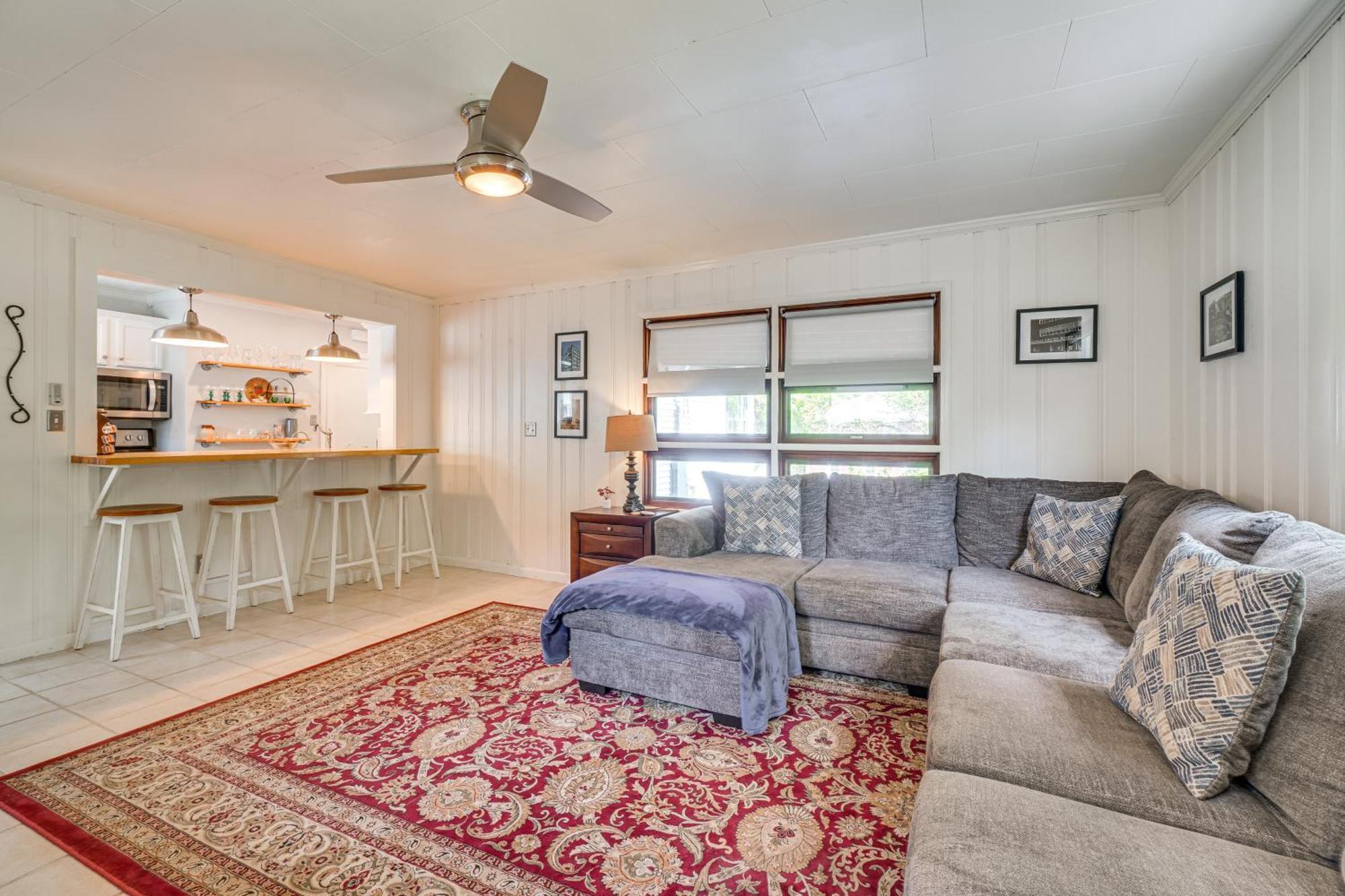 3 Mi To Downtown Historic With Yard