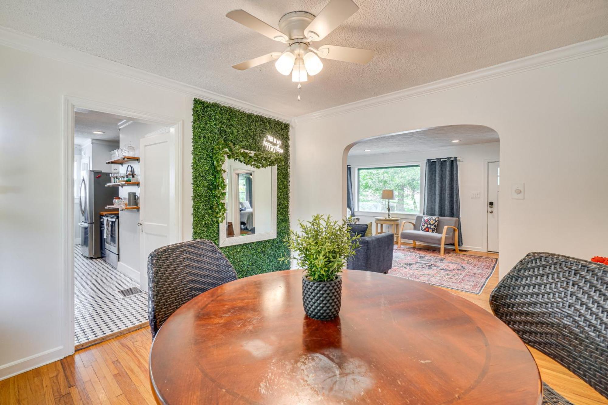 3 Mi To Downtown Historic With Yard Holiday home Knoxville